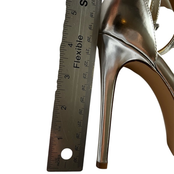 Silver Stiletto High Heels Size 9 - Picture 5 of 9